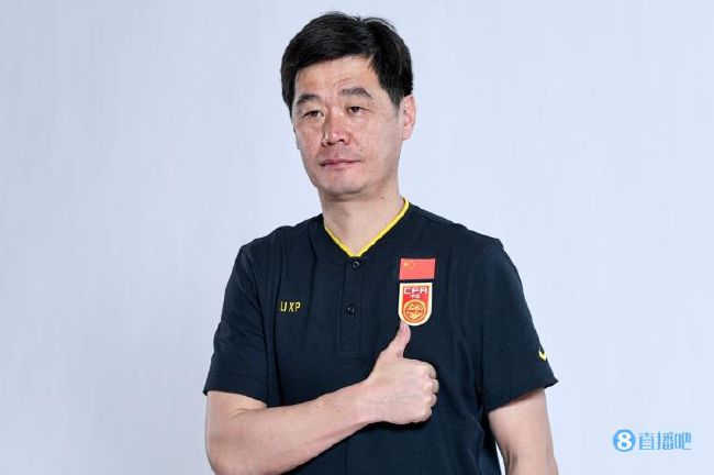 据了解，影片的首 《神奇四侠2015》再曝剧照 卡通不再暗黑风尽显 2015-03-13 继上个月发布首支预告片之后，二十世纪福斯的超级英雄电影《神奇四侠2015》又首次曝光了一组剧照。